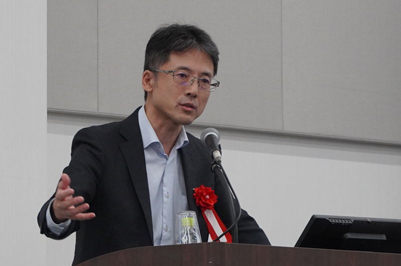 長崎大学多文化社会学部教授：西田 充