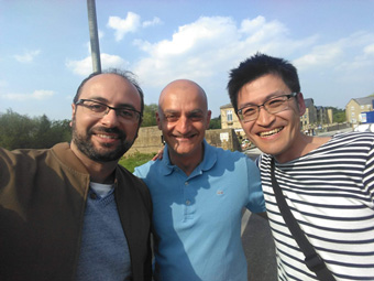 Mr. Allesandro Brunelli先生（真ん中）、Dr. Konstantinos Konstanidis先生（右）